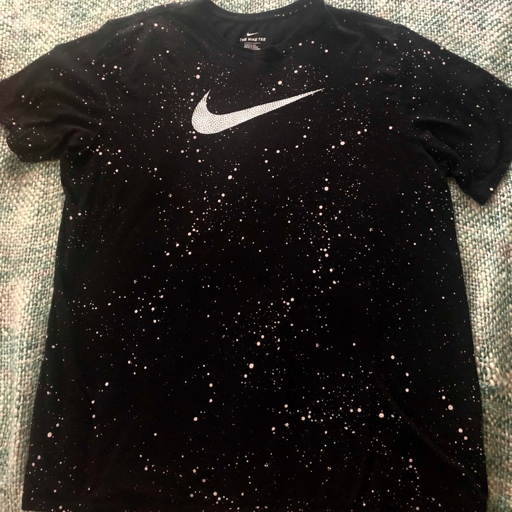 Black Nike T-shirt